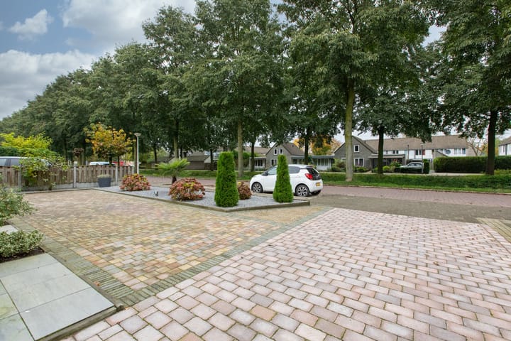 Photo 72 of Commandeurlant 32