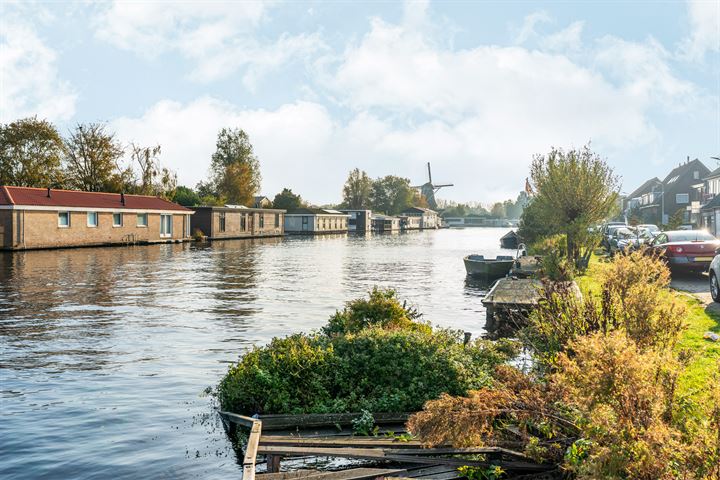 Bekijk foto 42 van Einsteinlaan 115