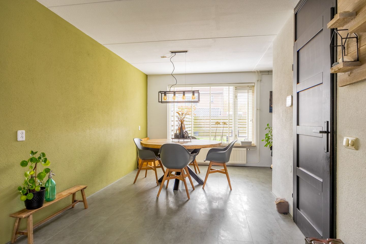 Foto 14 van Weegbree 13