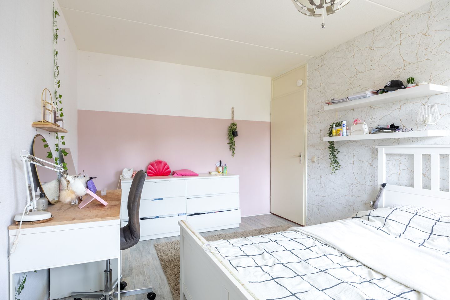 Foto 25 van Weegbree 13