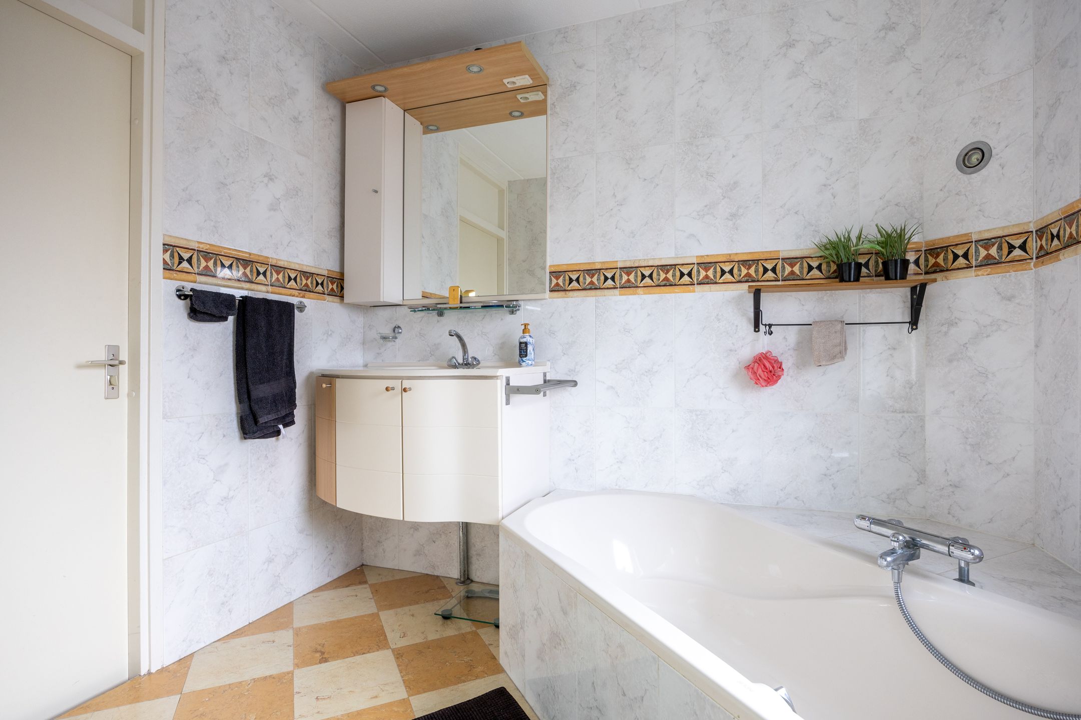 Foto 27 van Weegbree 13