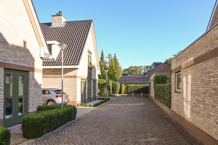 Foto 3 van Van Hogendorplaan 46