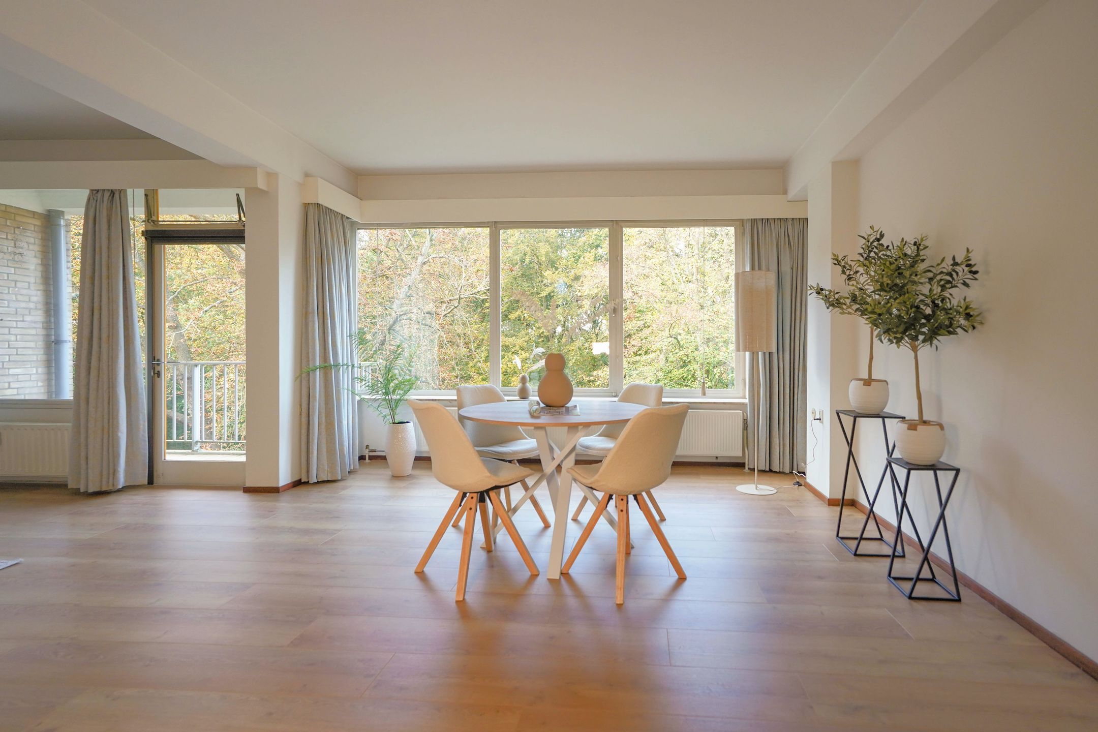 Foto 33 van Leidsestraatweg 15-421