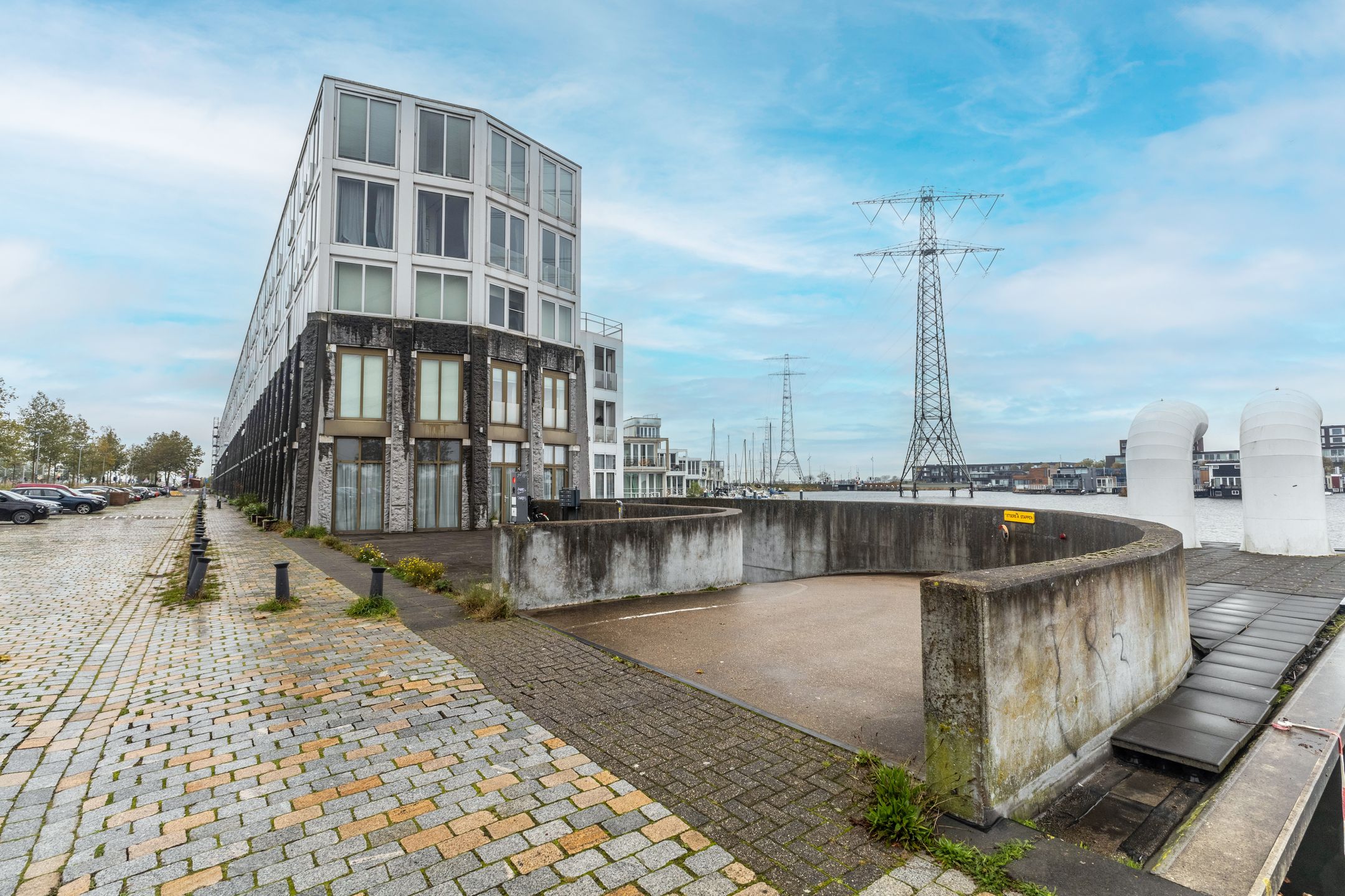 Foto 12 van IJburglaan