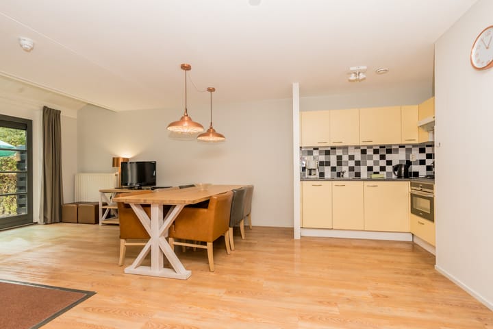 Foto 4 van Hogeweg 57-0025