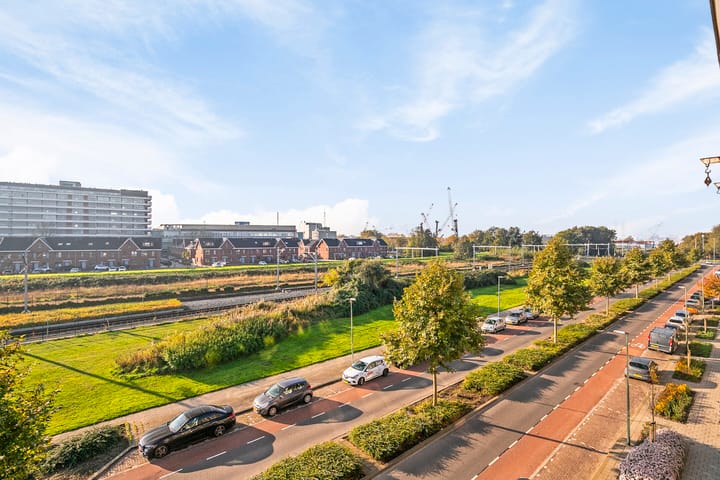 Photo 21 of Parallelweg 94-D