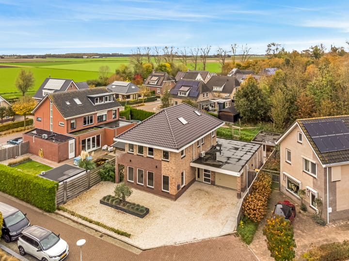 Photo 3 of Kooiker 1