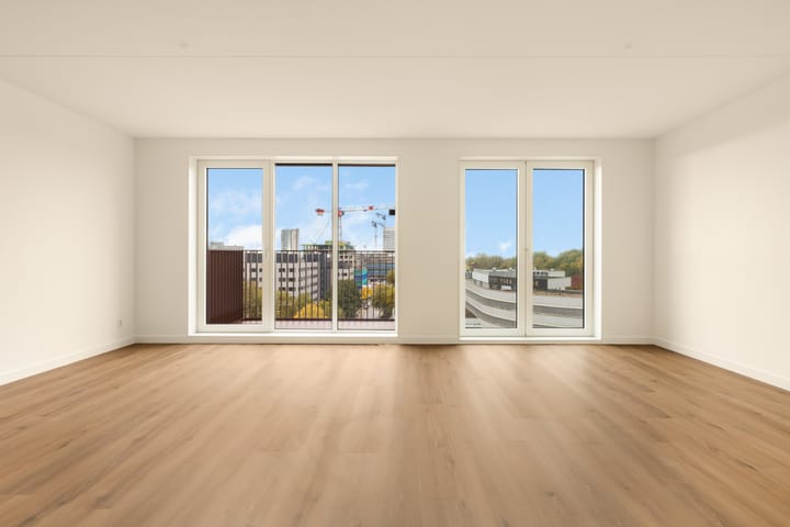 Foto 16 van Mies van der Rohestraat 111