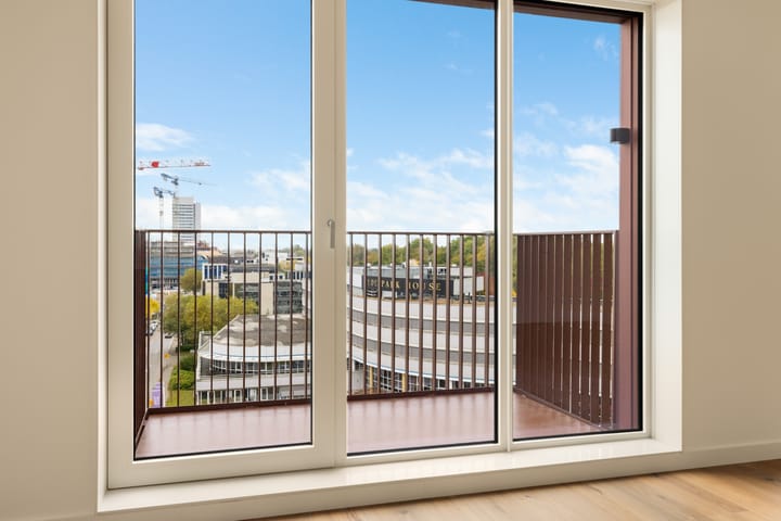 Foto 17 van Mies van der Rohestraat 111