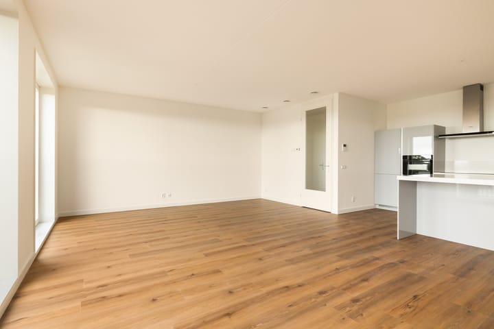 Foto 21 van Mies van der Rohestraat 111