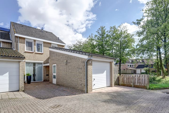 Foto 2 van Bruggenrijt 1