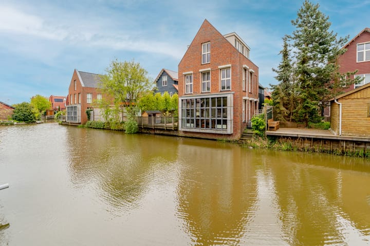 Foto 21 van Moerbeistraat 8