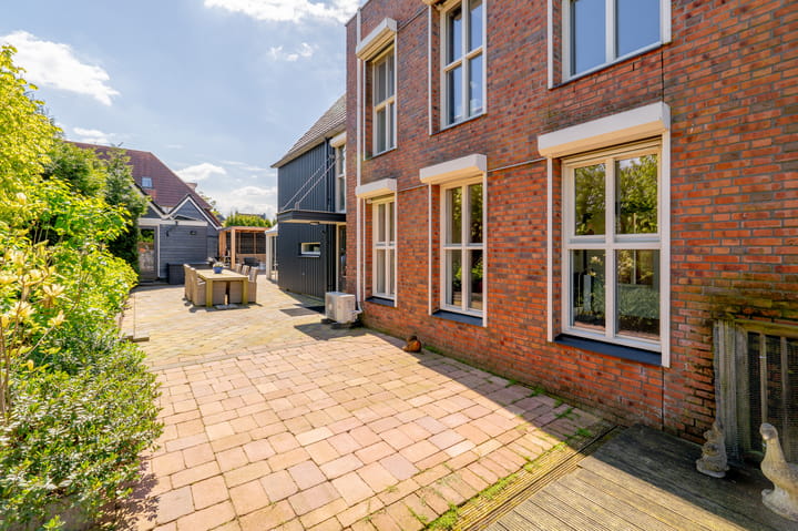 Foto 22 van Moerbeistraat 8