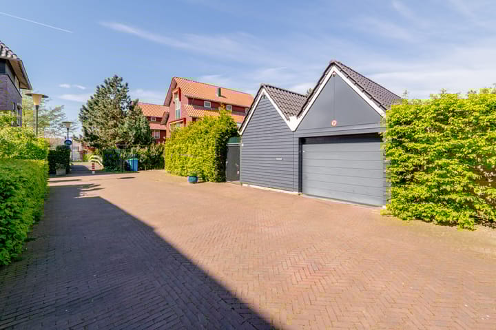 Foto 23 van Moerbeistraat 8