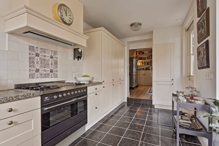 Foto 11 van Rechtestraat 55