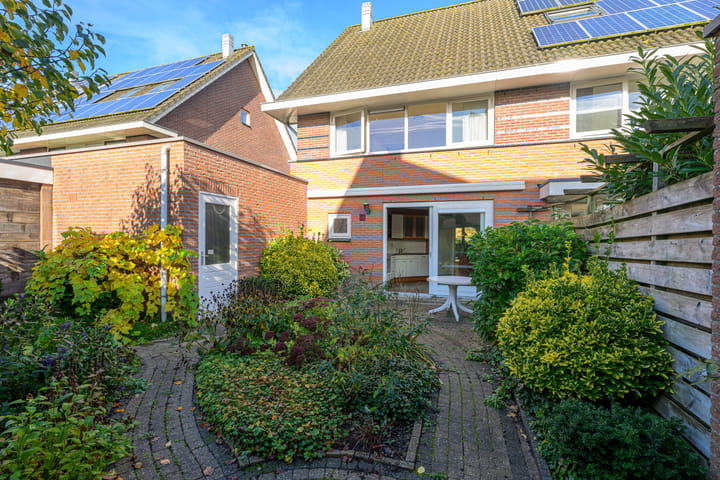 Foto 15 van de Vaart 57