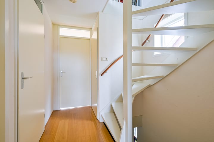 Foto 19 van de Vaart 57