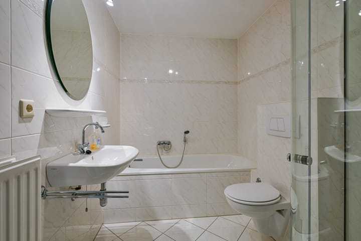 Foto 26 van de Vaart 57