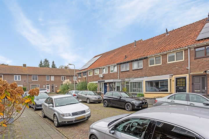 View photo 17 of Wouwermanstraat 42