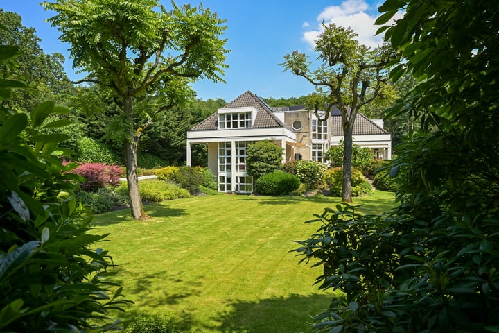 Dennenlaan 15