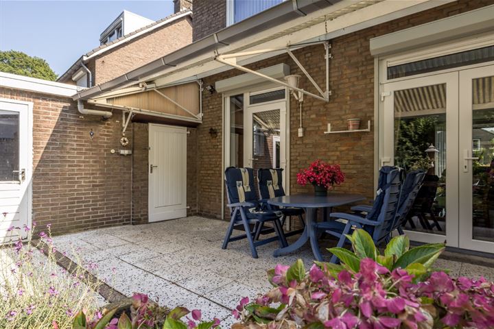 View photo 22 of Hendrik Consciencestraat 8