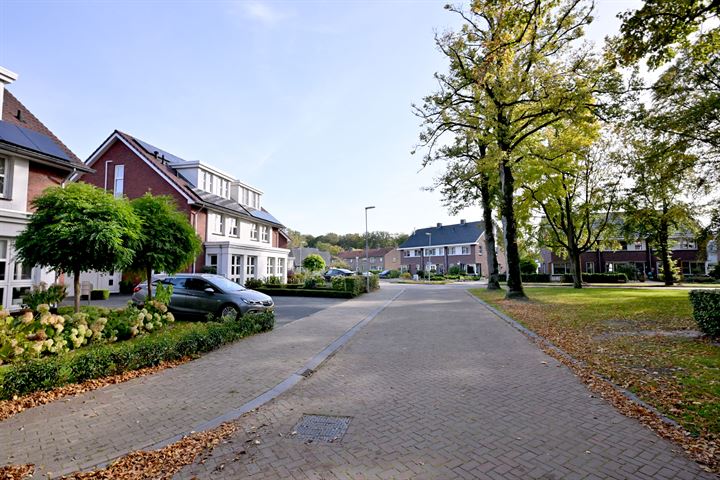 Bekijk foto 2 van Lindelaan 2-A