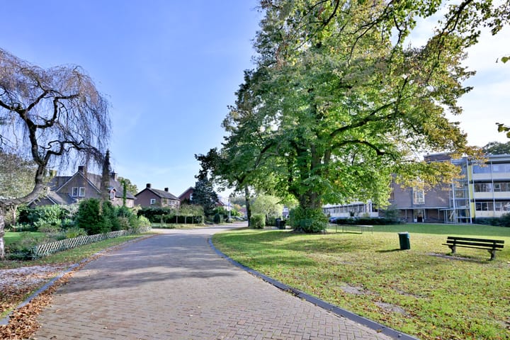 Foto 45 van Lindelaan 2-A