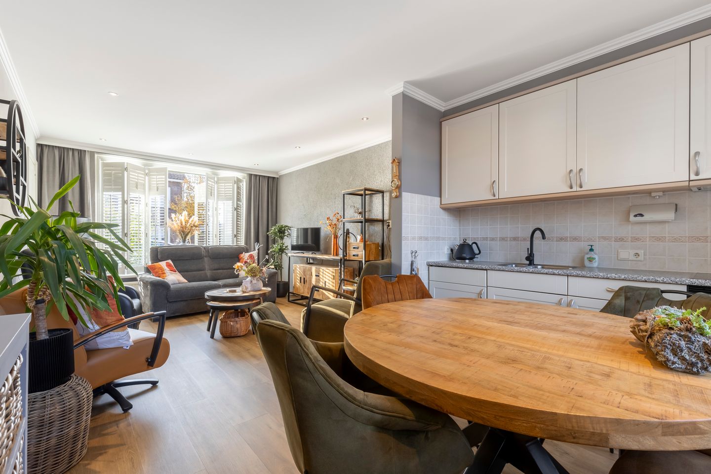 Foto 10 van Troelstrastraat 45