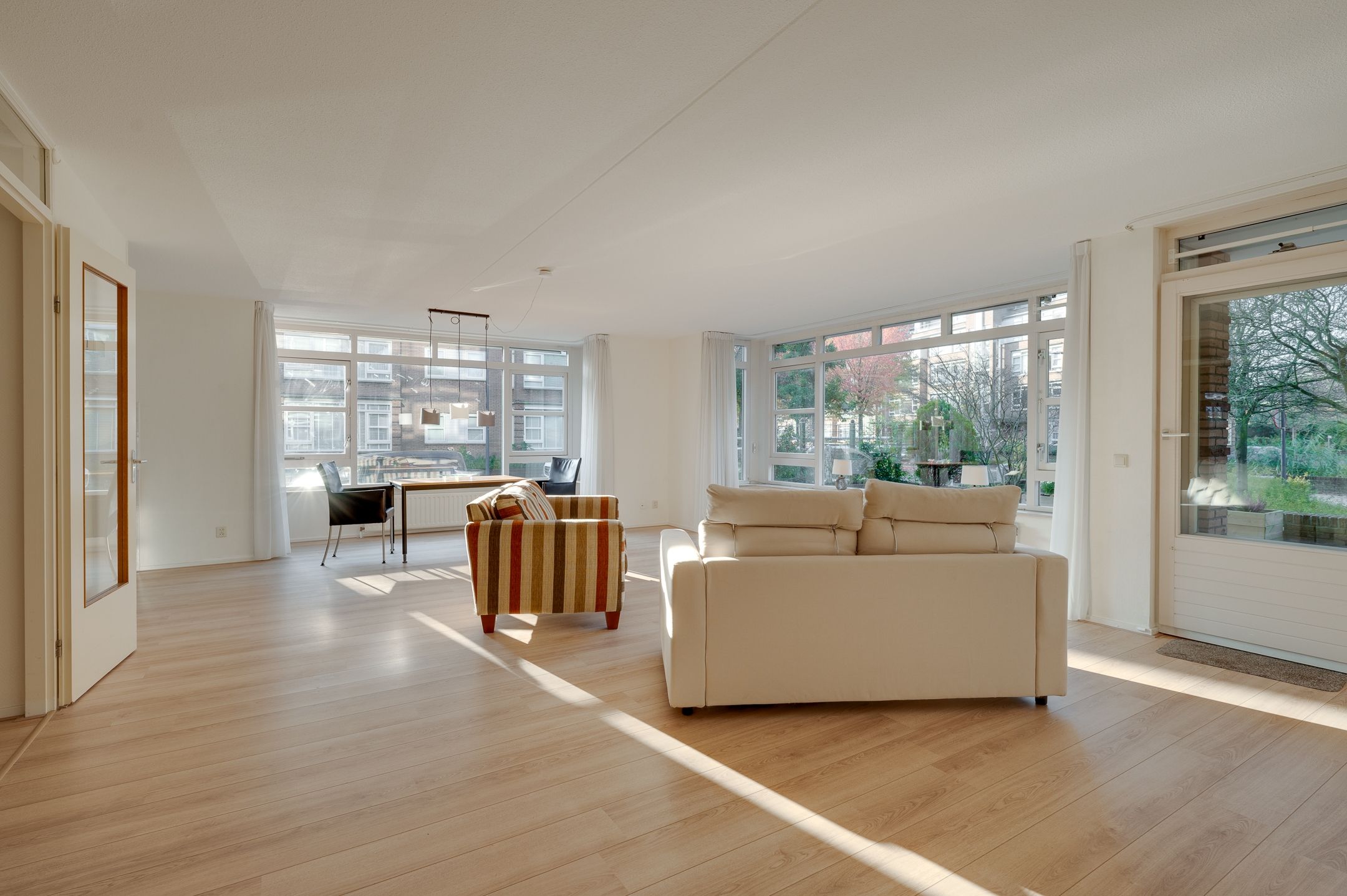 Foto 3 van Fuutlaan 1