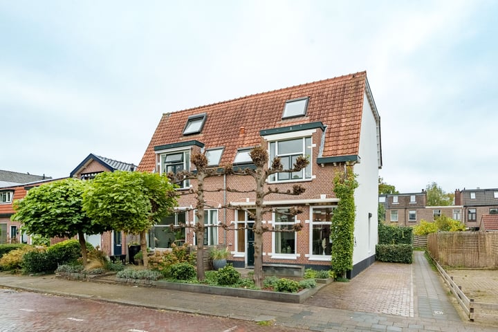 Bekijk foto 1 van De Wetlaan 68