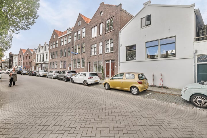 View photo 36 of Vlaardingerstraat 35-C