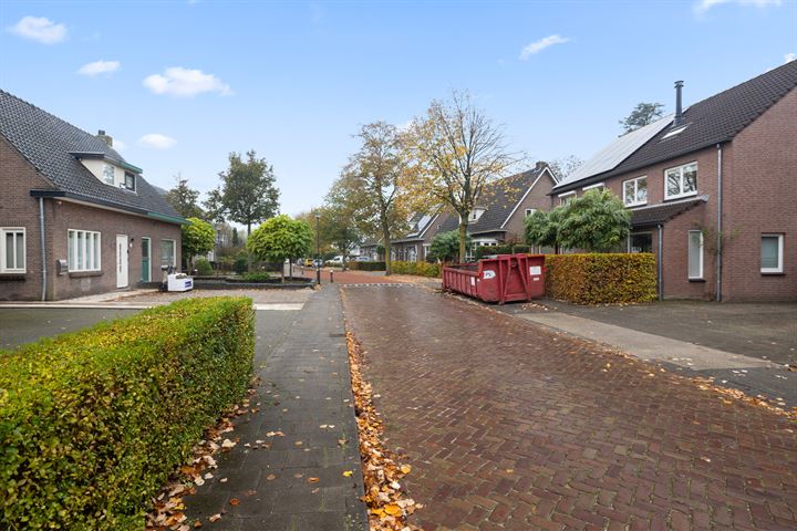 Bekijk foto 32 van Jagersweg 3