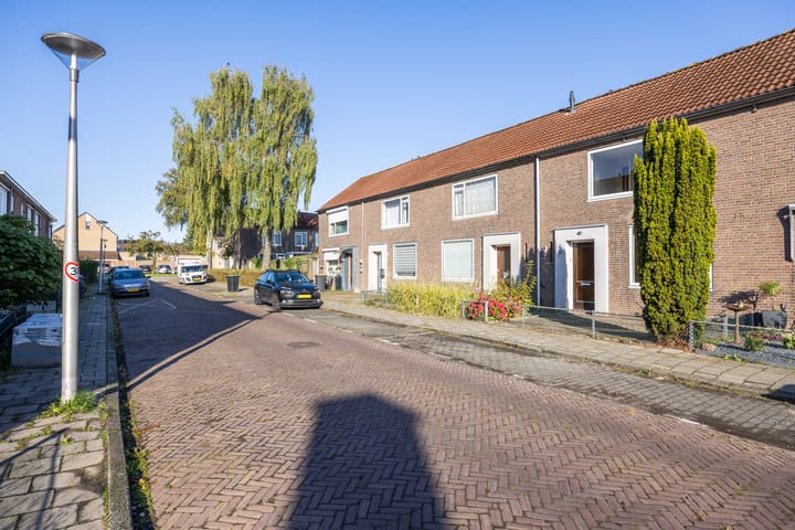 Foto 6 van W.C. Schoutenstraat 11