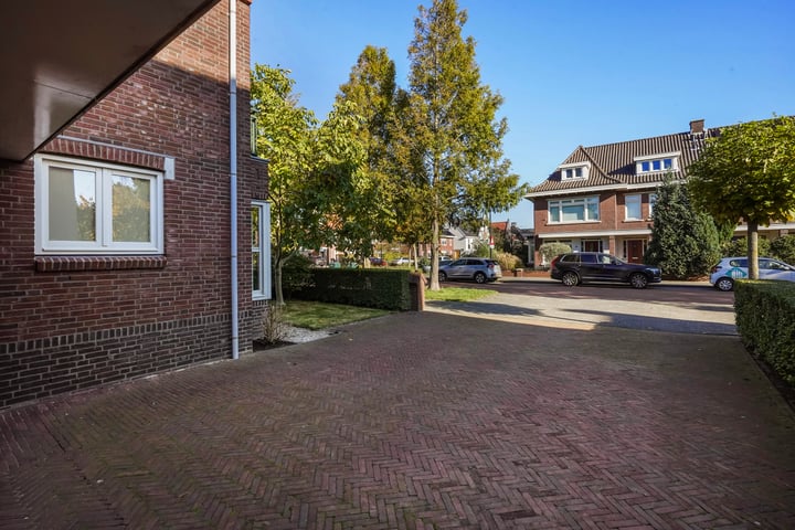 View photo 60 of Zevenwoudenlaan 60