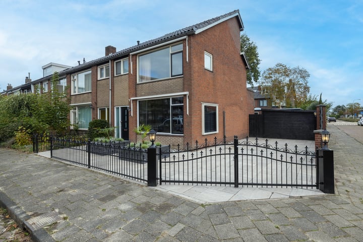 Bekijk foto 48 van Leliestraat 27