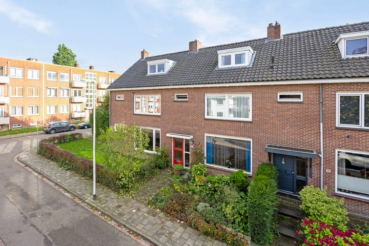 Bekijk foto 34 van Julianusstraat 76