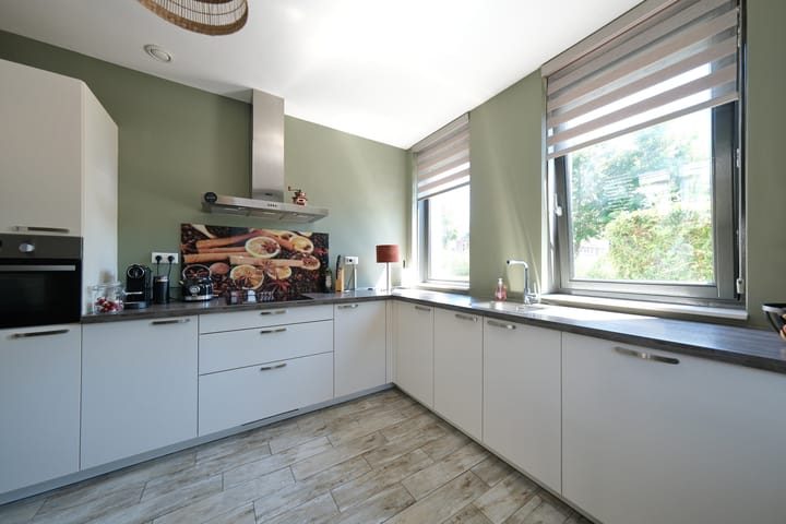 Foto 7 van Van Barnevelderf 2