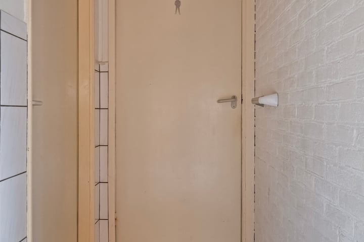 Bekijk foto 10 van van Kinsbergenstraat 21