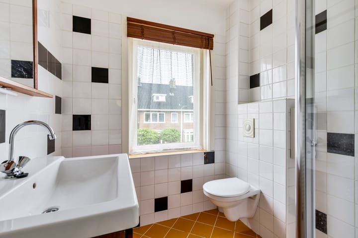 Foto 22 van Julianastraat 49