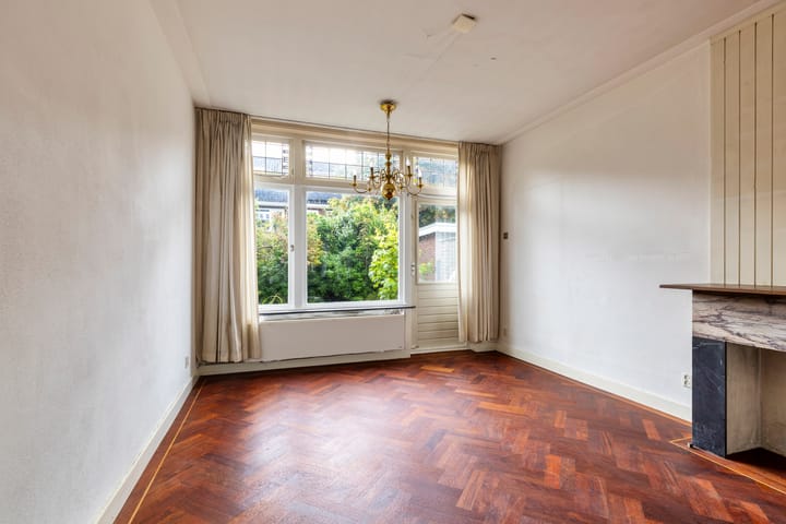 Foto 12 van Julianastraat 49