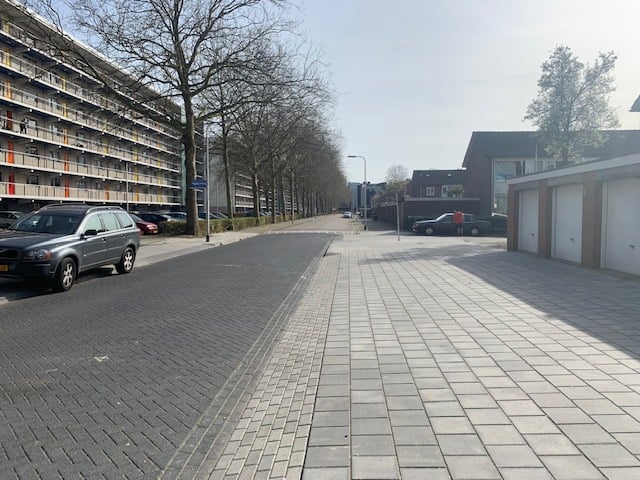 View photo 4 of Bartokstraat 25