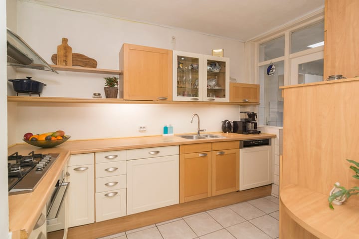 Foto 12 van Abel Tasmanstraat 4