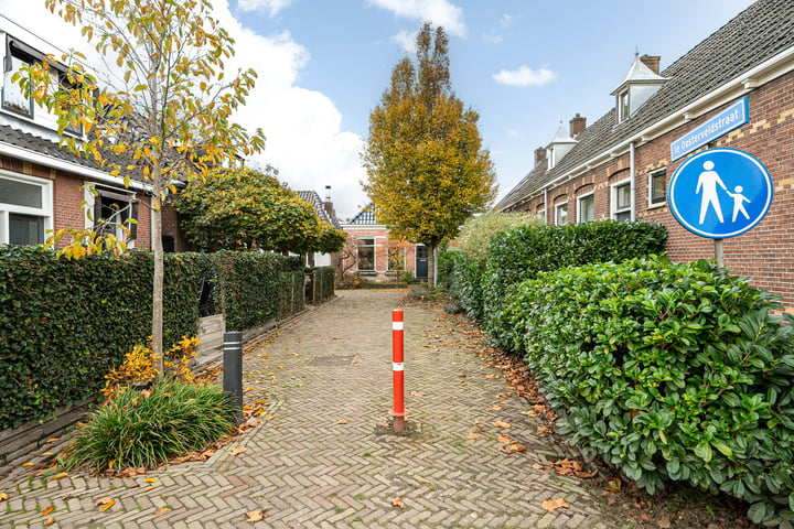 Bekijk foto 32 van 1e Oosterveldstraat 3