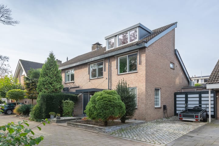 Foto 1 van Pelikaan 50