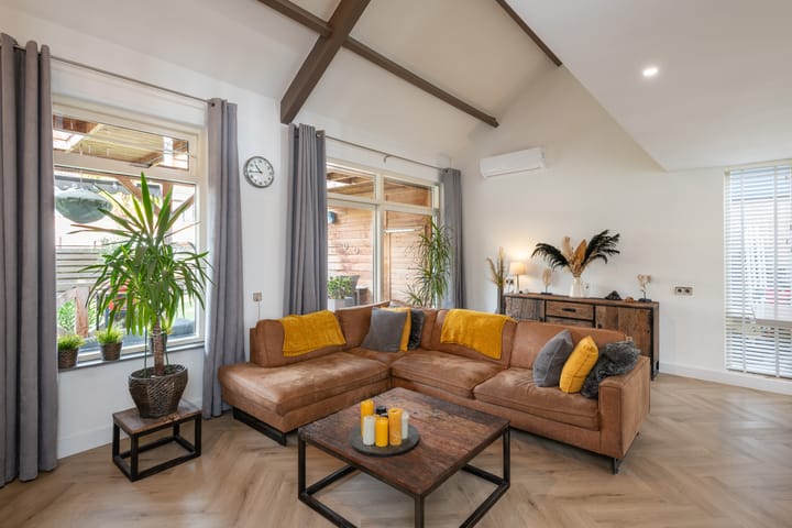 Foto 20 van Pelikaan 50