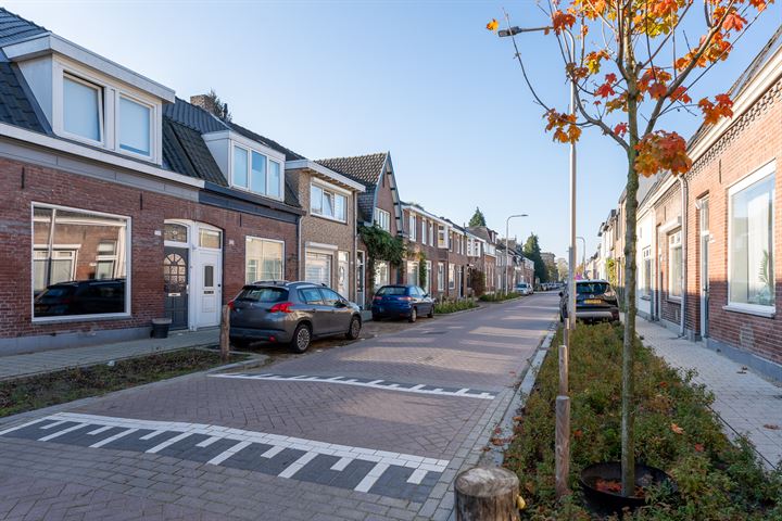 View photo 37 of Lange Nieuwstraat 114