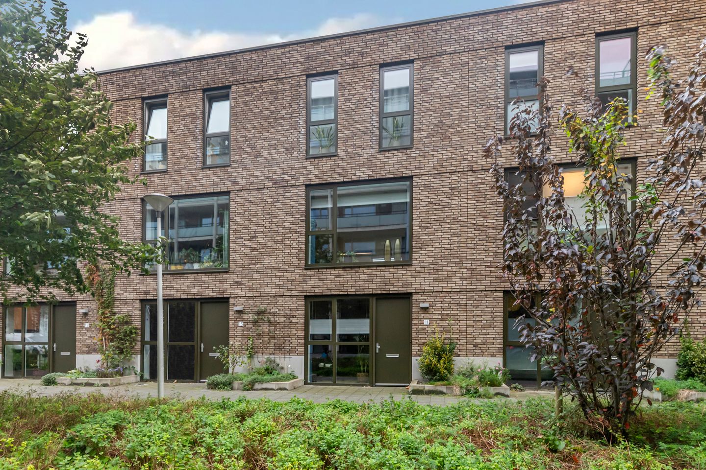 Foto 1 van Van Geenstraat 11