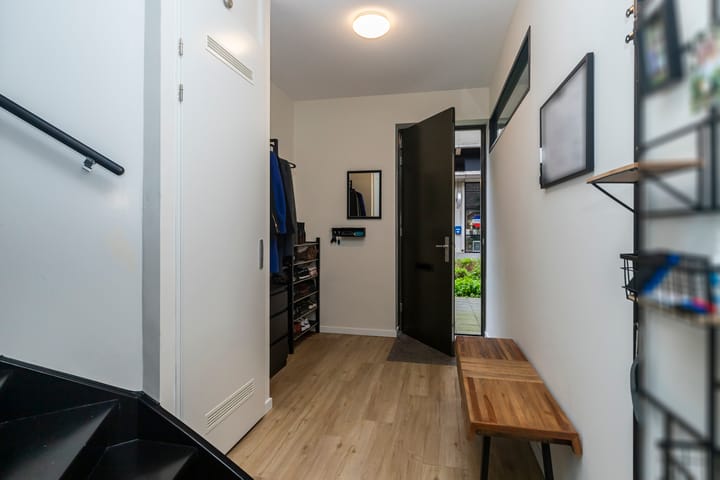 Foto 6 van Van Geenstraat 11