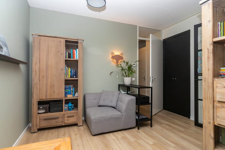 Foto 8 van Van Geenstraat 11