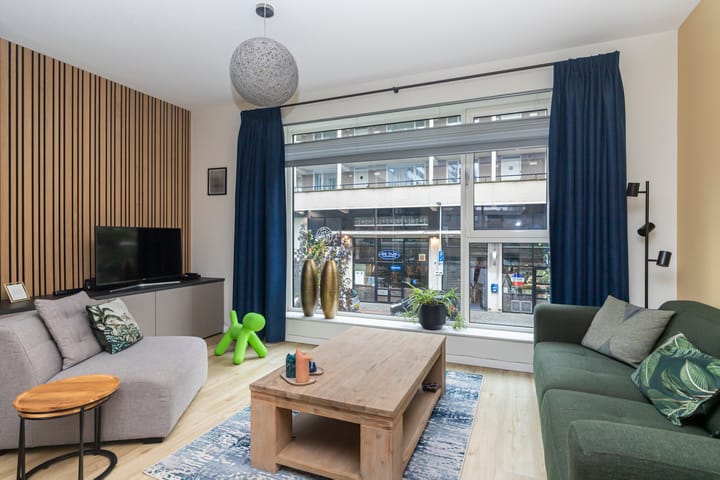 Foto 12 van Van Geenstraat 11